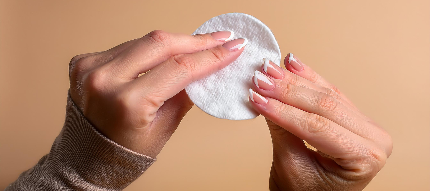 Coton imbibé de dissolvant pour vernis semi permanent