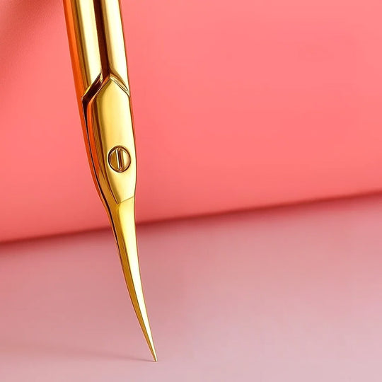 Ciseau ongle inox design doré pointe fine et précise