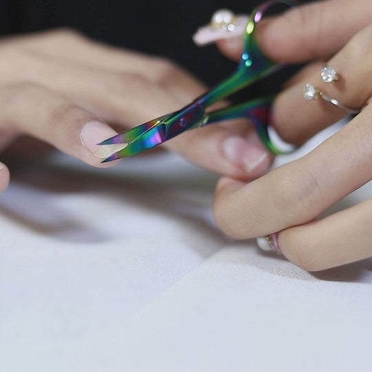 Ciseau cuticule arc-en-ciel précis avec étui de rangement-Nailona