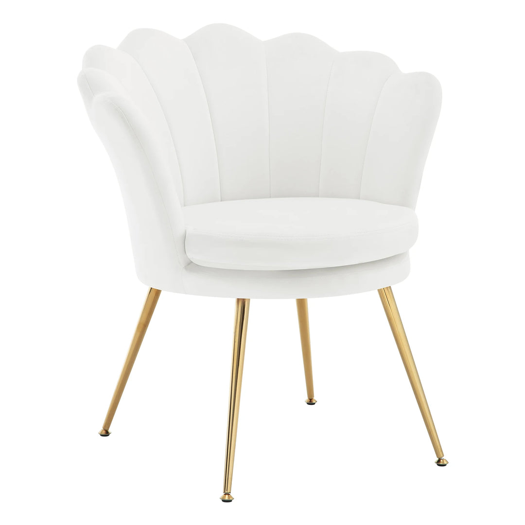 Chaise manucure coquillage blanc pour un style épuré